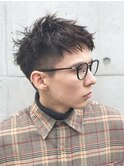 メンズ　ハイセンスな刈り上げシンプルショートパーマ
