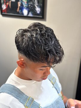 サンアンドマーリィズバーバー 駅前店(SON&MARLEY'S BAR BER) スペインカール/本厚木/フェード