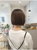 細めハイライトグレージュ/似合わせ切りっぱなしボブ
