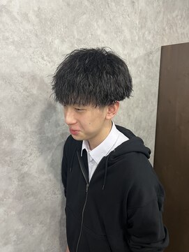 メルティエ(Mertie) 緩めツイストスパイラルパーマ