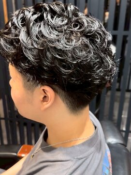 スカイ ビューレックス 丸の内店 刈り上げショート<理容室>[MEN'S/眉毛/シェービング/丸の内]