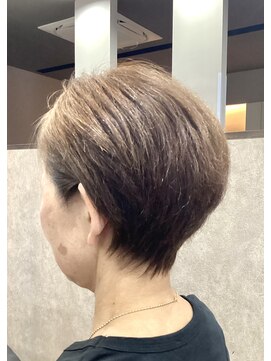 リアン ヘアー(Lien hair) ハンドブローでまとまるショートスタイル