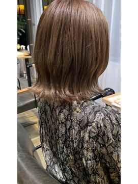 エフ 心斎橋(F a firm faith) 外ハネボブ/アッシュベージュ/ヌーディベージュ/アースカラー