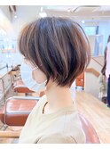 束感叶える小顔丸みショート大人かわいい艶髪