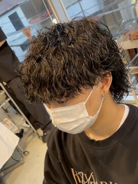 ラヴィズムバイフィフス(LUVISM by fifth) 波巻きスパイラルパーマウルフカットツイストパーマメンズパーマ