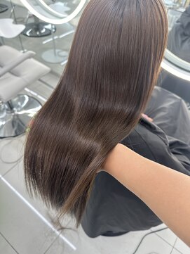 ガガ 心斎橋(GAGA) 韓国/ハイトーンカラー/ワンホンヘア/レイヤーカット/髪質改善