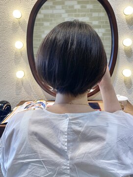 エルサフィロ キタハマ(el zafiro kitahama) 30×40×50代×似合わせカット×お手入れ簡単×ショート