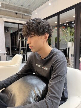 髪屋 紬 メンズ/メンズカット/メンズパーマ/波巻きパーマ