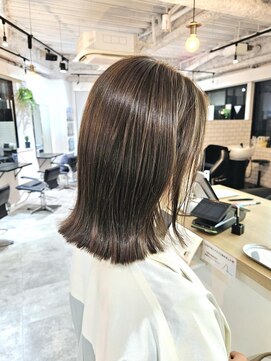 エイス 梅田 中津(Ace) きりっぱなし ミディアム