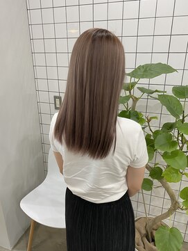 スート(suit.) 大人可愛いミルクティーベージュミディアムレイヤーブリーチ2回