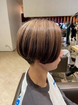 エヌアンドエーコンティ(N&A CONTi) ハイセンスな遊び心　ローライトボブ/ブリーチ/Wカラー