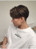 刈り上げセンターパートニュアンスパーマフェザーパーマ