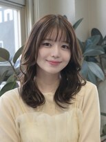 ミュージアム(MUSEUM) くびれミディアム＋ブリーチなしグレージュ