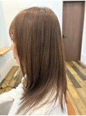 大人女性のツヤ感ナチュラルレイヤー