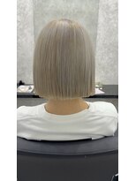 アンダーバーマッティーナ(UNDRvr mattina) ホワイトブロンド×ボブ 水素トリートメント 2.8