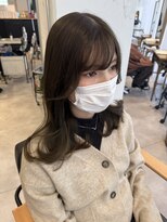 リアンバイアリュール(Lian by Allure) オリーブベージュレイヤーカット韓国巻き