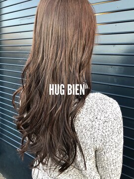 ハグヴィアン(HUG BIEN) 自然光から当たると艶が出てくる魔法カラー