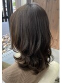 【Velis】30代40代50代にも◎イルミナカラーのオリーブカラー♪