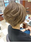 50代からのオススメお洒落な白髪染めのショートボブ