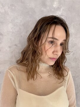ブレス 東戸塚(bless hair & spa) ウェットな質感で楽しむナチュラルウェーブスタイル