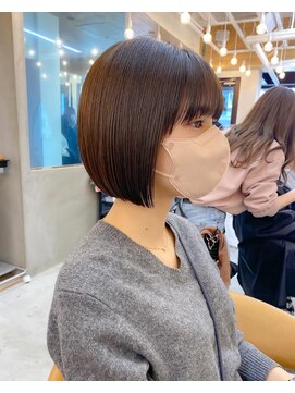 ロンドアジュール 横浜(Lond azur) フルバングが可愛いミニボブ【久保田夢美】横浜ショコラアッシュ
