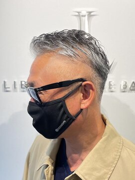リバティシェアバーバー 銀座2nd(LIBERTY SHARE BARBER) スキンフェードコテパーマ濡れパンマッシュパーマ[銀座<理容室>]