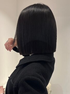 ベレーザ 渋谷(BELEZA) 6043黒髪アッシュブラックグレージュ韓国風切りっぱなしボブ