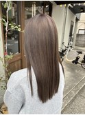 少しくすんだベージュカラー 最新注目の再整カラー!