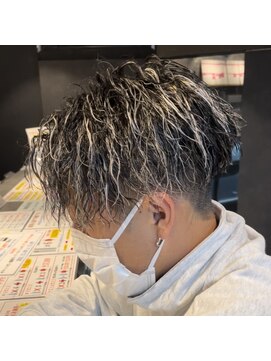 ダズルヘアーエイチ(DAZZLE hair H) ツイスパハイライト