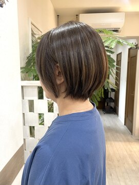 フゥカ 類家店(fuka) 青森 八戸 ショートボブ ハイライト グレージュ 30代40代50代