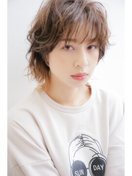 クシュ 所沢西口プロぺ通り(kusyu... ) イメチェンホワイトブロンド外ハネボブ美髪ワイドバング韓国黒髪