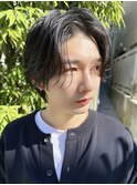 センターパートナチュラルパーマ大人メンズミディアム