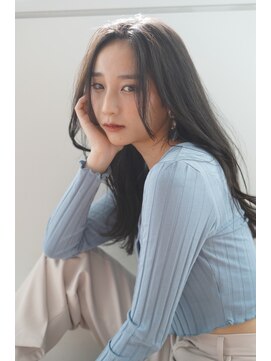 ルフュージュ バイ プロデュース 相模大野店(Refuge by Produce) 暗髪/レイヤーカット/長めバング