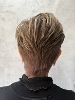 ゼン(zen) 白髪ぼかしハイライト×大人ショート