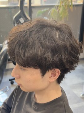エラ(ELLA) マッシュ×シャドウパーマ