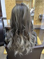 ユートピア(U topia)&nbsp;バレイヤージュカラー