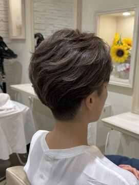 エイミーバイアフロートザガーデン 浦和店(amie by afloat the garden) 白髪も染めて、大人はんさむショート【浦和】