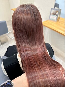 クリーム(CREAM)の写真/ずっと触っていたくなるような指通りなめらかで毎朝扱いやすい自然なツヤストレートに仕上げます！