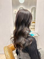 ティエラ 原宿 表参道(Tierra)&nbsp;【Tierra美侑】イルミナカラーで作る艶髪チャコールグレー