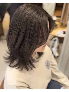 エテバイリリア(ete by LILIA.) くびれボブ×ミントアッシュ