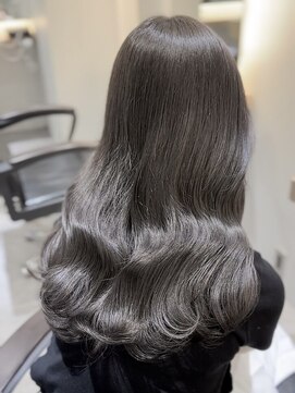 salon de MiLK 札幌大通店【サロン ド ミルク】 ブリーチレイヤーカット髪質改善トリートメント 【札幌大通】