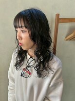 アルウ(Aru)&nbsp;ふわっと大きめロングカールパーマ