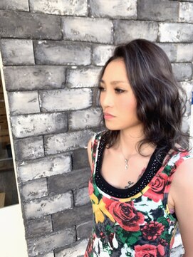 ライズ バイ レボ(RISE by REVO) 20代30代40代◎小顔 無造作カールくびれセミディ 我孫子.