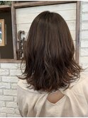 無造作カールのリラクシーミディ