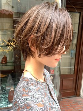 アヴァロン(AVALON) 30、40代にオススメ☆イルミナカラー×前髪なしショート