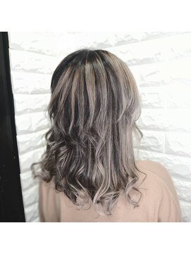 ユートピア(U topia) 【町田U-topia】ベージュ×エアータッチ