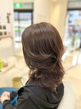 ユニティ 戸塚店 レッドブラウンのセミロングヘアー【戸塚/髪質改善/白髪予防】
