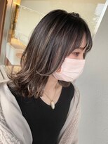 ヘアースペース ブイ(hair space V) 20代30代40代ハイライト外ハネミディー