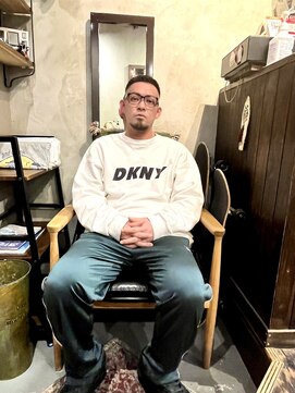 バーバー ヤマミチ(BARBER YAMAMICHI) ハイ刈り　スキンフェード