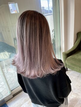 イーエス(E.S) ホワイトピンクバレ